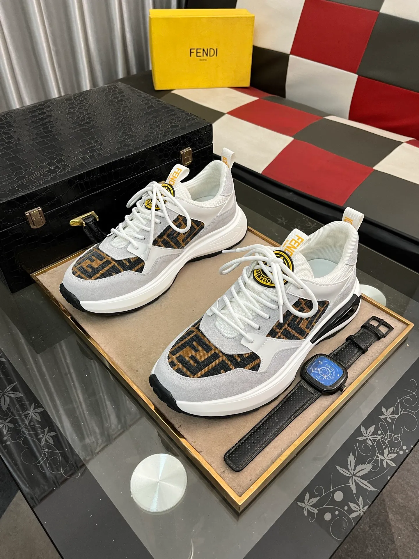 Men's shoes 💰458⌚️⌚️FENDI "FENDI" Regular size: 38-44 (casual shoes) Product materials: Selected cowhide upper, soft sheepskin lining; original outsole. 6️⃣colors available